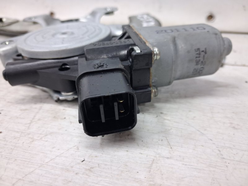 Стеклоподъемник передний левый Mitsubishi ASX GA 1.8 Diesel 4N13