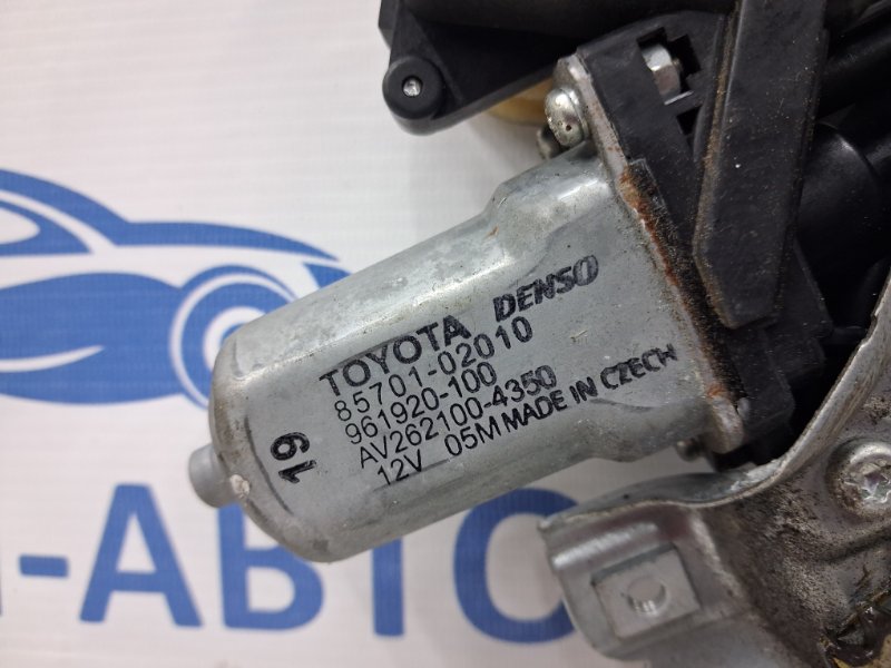 Стеклоподъемник передний правый Auris 2006-2012 E150 1.6 бензин 1ZRFAE