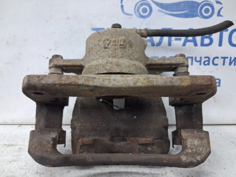 Суппорт передний правый Camry 2006-2011 XV40 2.4 Бензин 2AZFE