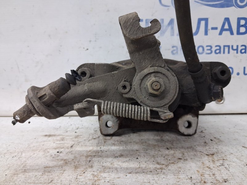 Суппорт задний правый Mazda 3 BM 2.2 diesel