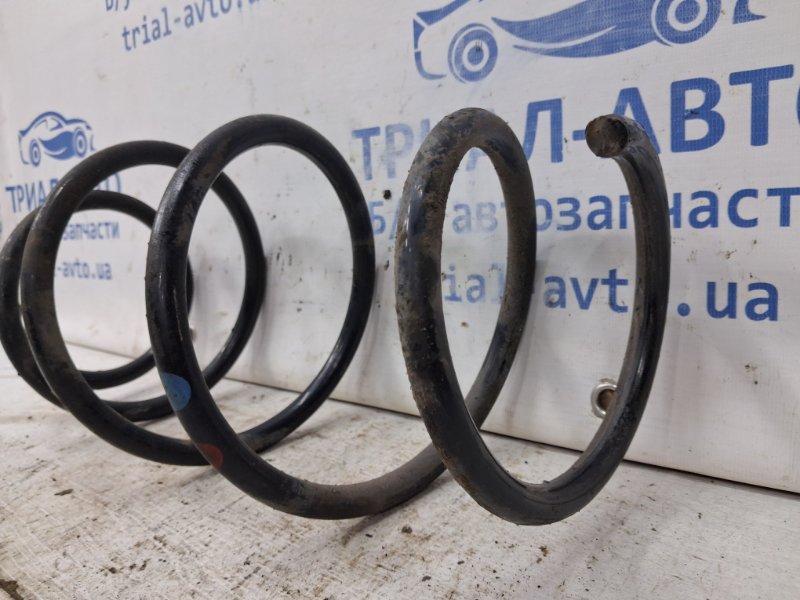 Пружина передняя Toyota Auris E150 1.6 бензин 1ZRFAE