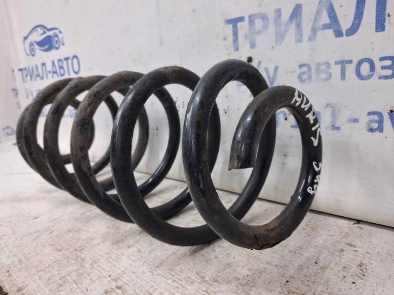 Пружина задняя Toyota Auris E150 1.6 бензин 1ZRFAE