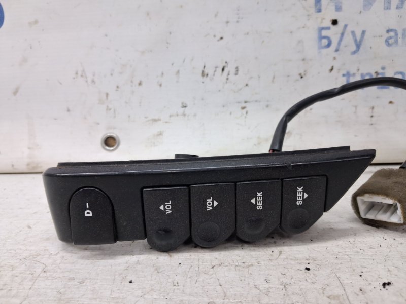 Кнопки руля Rexton 2006-2012 Y250 2.7 D27DT