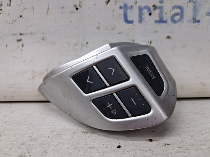 Кнопки руля Mitsubishi ASX 2010- GA 1.8 Diesel 4N13 8701A087 Б/У