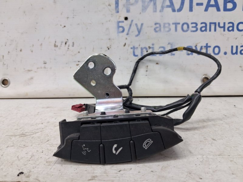 Кнопки руля Mitsubishi ASX 2010- GA 1.8 Diesel 4N13 8750A021 Б/У