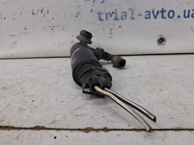 Насос омывателя фар Toyota Avensis T25 1.8 бензин 1ZZFE