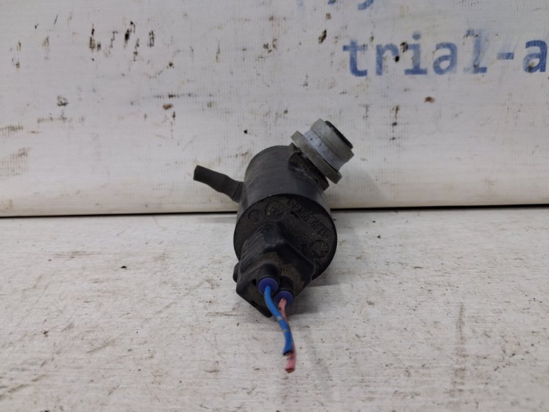 Насос омывателя стекла Auris 2006-2012 E150 1.6 бензин 1ZRFAE