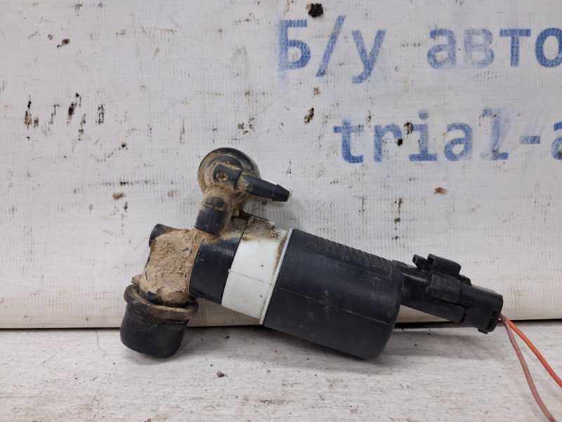 Запчасть насос омывателя стекла Renault Megane 2008-2016 3 1.5 Diesel K9K 289200004R Б/У Насос омывателя стекла Renault Megane 2008-2016 3 1.5 Diesel K9K 289200004R Б/У