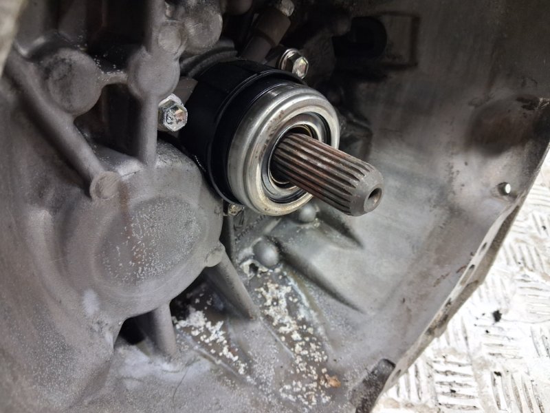 Коробка передач МКПП Toyota Auris E150 1.6 бензин 1ZRFAE