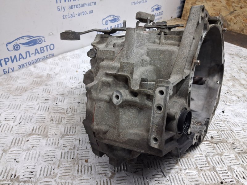 Коробка передач МКПП Auris 2006-2012 E150 1.6 бензин 1ZRFAE