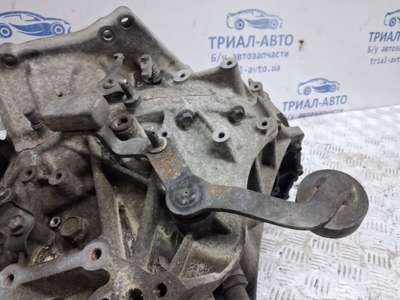 Коробка передач МКПП Auris 2006-2012 E150 1.6 бензин 1ZRFAE