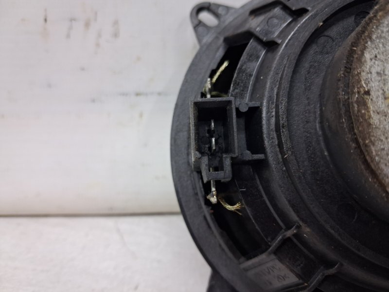 Динамик двери Dacia Duster HS 1.5 Diesel K9K Динамик двери Dacia Duster HS 1.5 Diesel K9K