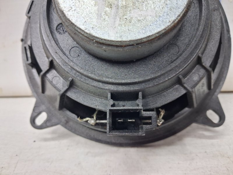 Динамик двери Dacia Duster HS 1.5 Diesel K9K Динамик двери Dacia Duster HS 1.5 Diesel K9K