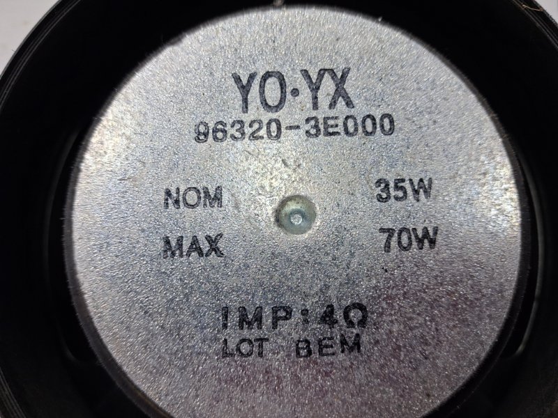 Динамик двери Kia Sorento BL 2.5 diesel D4CB Динамик двери Kia Sorento BL 2.5 diesel D4CB