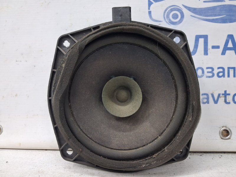 Динамик двери Mitsubishi Pajero Wagon 1999-2006 3 3.2 Дизель 4M41 MR306819 Б/У
