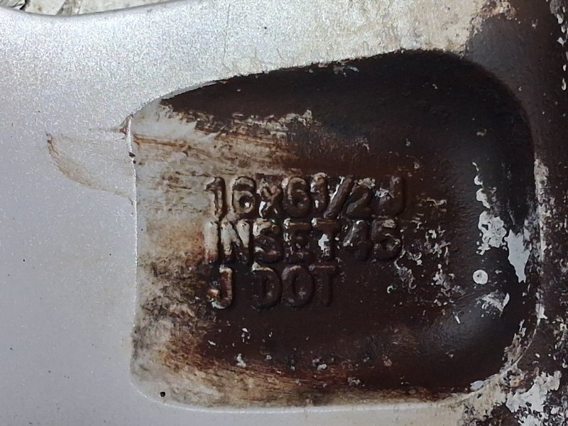 Диски титан комплект R16 Auris 2006-2012 E150 1.6 бензин 1ZRFAE