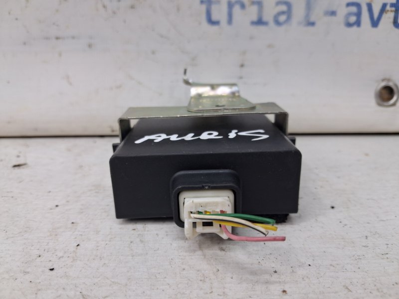 Блок управления центральным замком Auris 2006-2012 E150 1.6 бензин 1ZRFAE