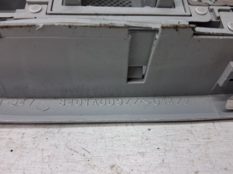 Плафон передний Mitsubishi ASX GA 1.8 Diesel 4N13