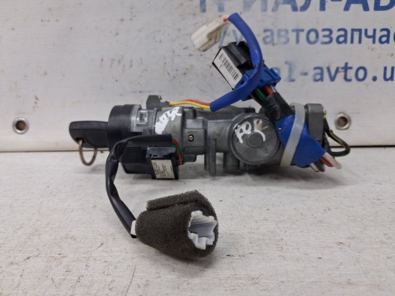 Замок зажигания SsangYong Korando C200 2.0 diesel D20Dt Замок зажигания SsangYong Korando C200 2.0 diesel D20Dt