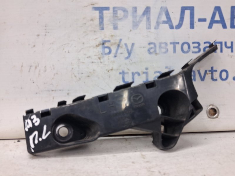 Кронштейн бампера передний левый Mazda 3 2013-2019 BM 2.2 diesel BHN1500U1 Б/У