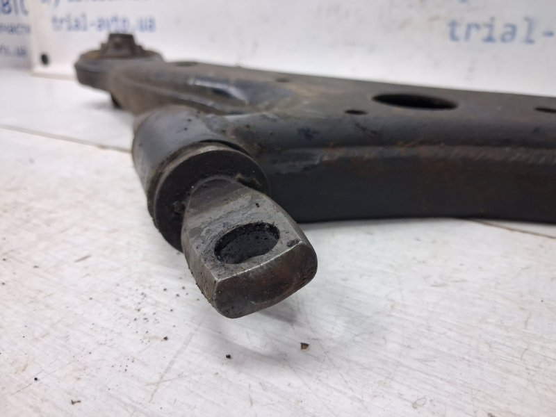 Рычаг правый Lexus RX 350 XU30 3.5 Бензин 2GRFE Рычаг правый Lexus RX 350 XU30 3.5 Бензин 2GRFE