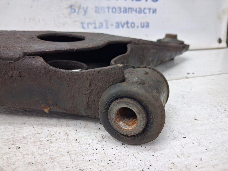 Рычаг левый ASX 2010- GA 1.8 Diesel 4N13 Рычаг левый ASX 2010- GA 1.8 Diesel 4N13