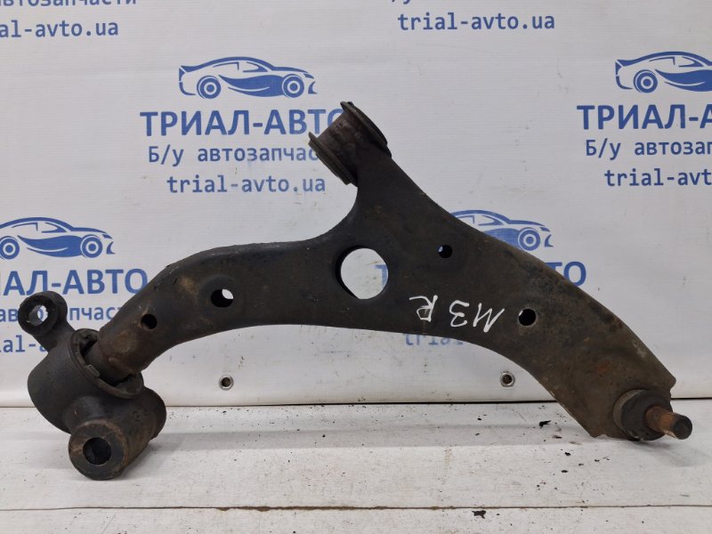 Рычаг правый Mazda 3 2013-2019 BM 2.2 diesel B60P34300 Б/У