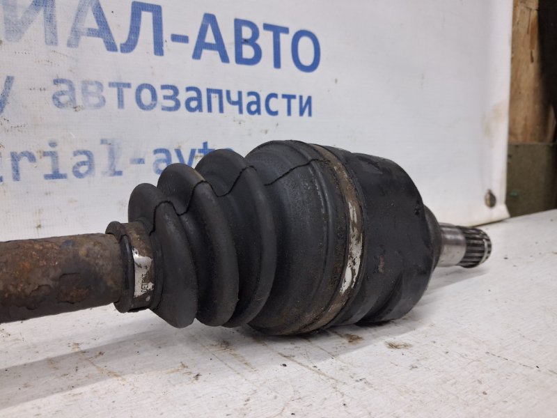 Привод передний левый МКПП Auris 2006-2012 E150 1.6 бензин 1ZRFAE