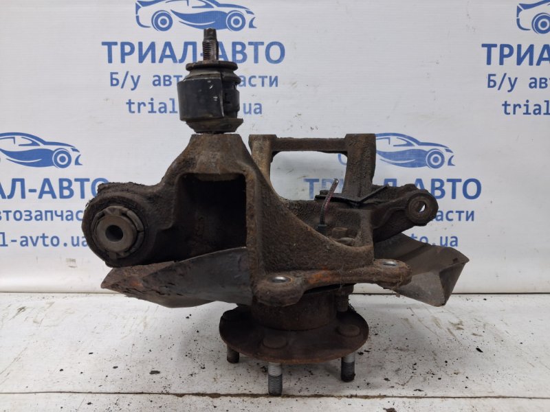 Цапфа задняя правая со ступицей Mazda 3 BM 2.2 diesel