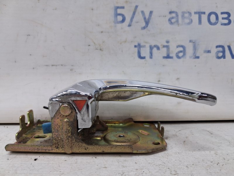 Ручка двери внутренняя правая Sorento 2002-2011 BL 2.5 diesel D4CB Ручка двери внутренняя правая Sorento 2002-2011 BL 2.5 diesel D4CB