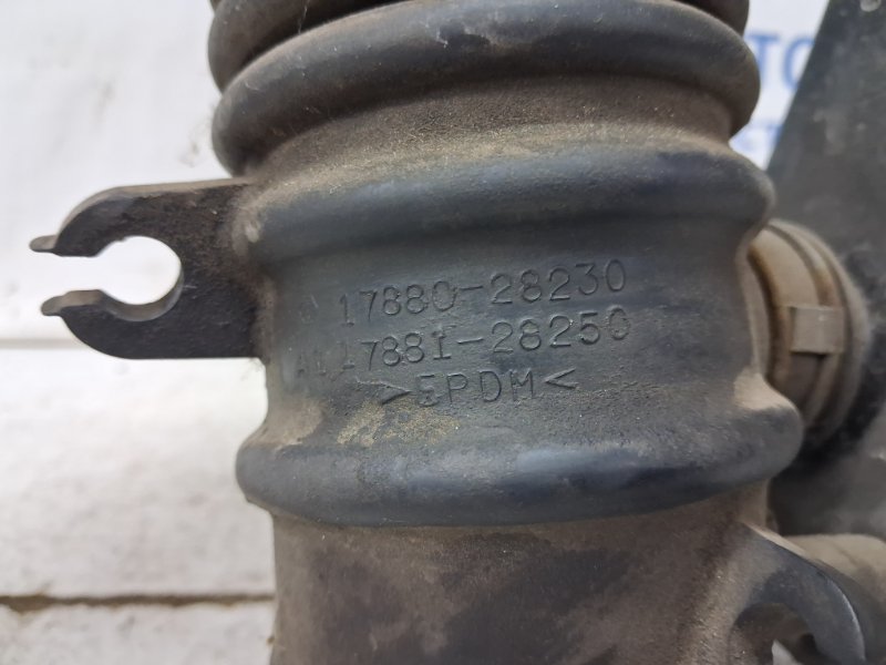 Патрубок воздушного фильтра Camry 2006-2011 XV40 2.4 Бензин 2AZFE