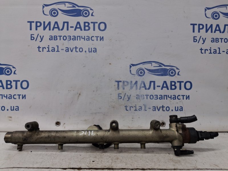 Запчасть топливная рампа Hyundai Tucson 2004-2009 JM 2.0 diesel D4EA 3140027000 Б/У Топливная рампа Hyundai Tucson 2004-2009 JM 2.0 diesel D4EA 3140027000 Б/У