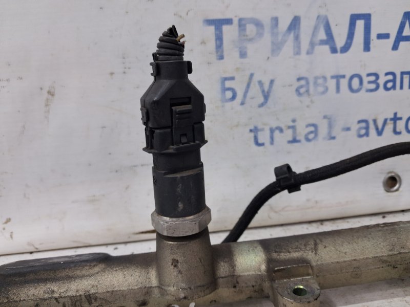 Топливная рампа Hyundai Tucson JM 2.0 diesel D4EA Топливная рампа Hyundai Tucson JM 2.0 diesel D4EA