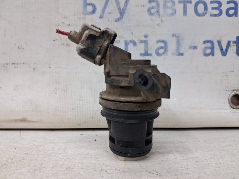 Насос омывателя стекла Toyota Prado 2002-2009 J120 3.0 Diesel 1KDFTV 8533060170 Б/У