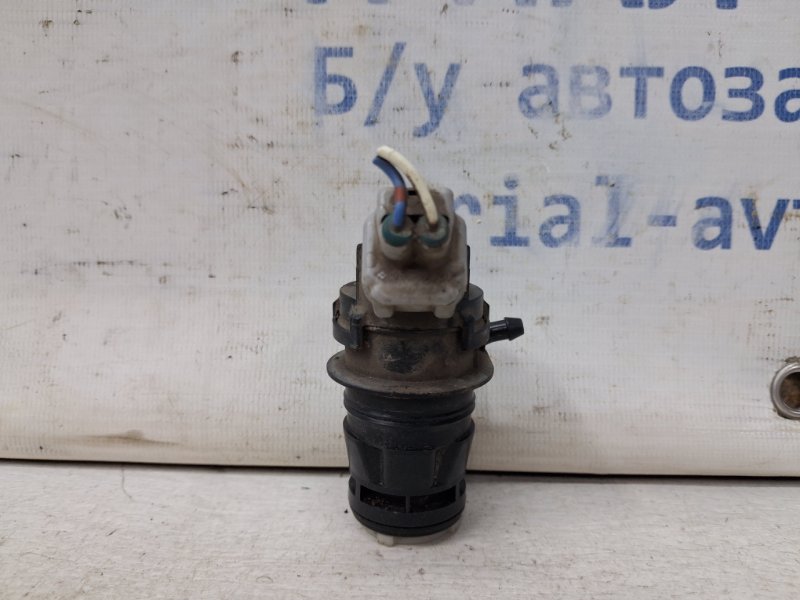 Насос омывателя стекла Prado 2002-2009 J120 3.0 Diesel 1KDFTV