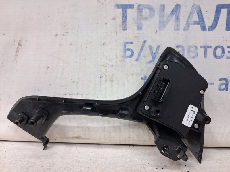 Кнопки руля Mazda 3 BK 1.6 бензин Z6 Кнопки руля Mazda 3 BK 1.6 бензин Z6