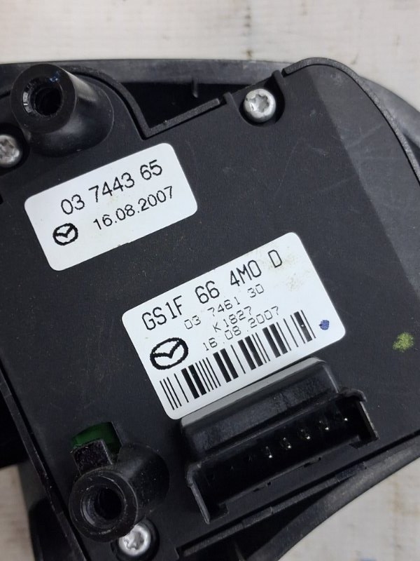 Кнопки руля 3 2003-2009 BK 1.6 бензин Z6 Кнопки руля 3 2003-2009 BK 1.6 бензин Z6