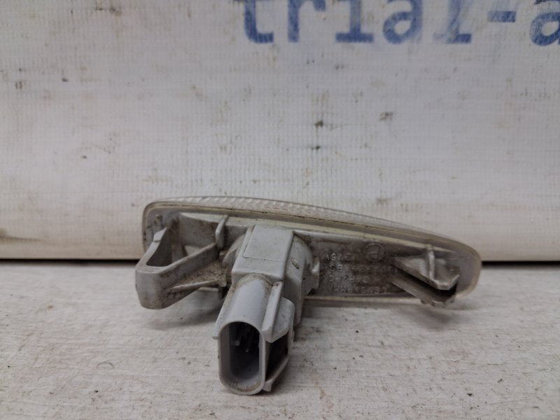 Повторитель поворотника Mitsubishi ASX GA 1.8 Diesel 4N13