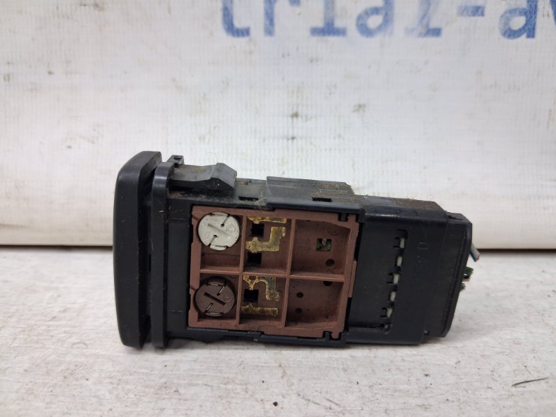 Кнопка подогрева Prado 2002-2009 J120 3.0 Diesel 1KDFTV