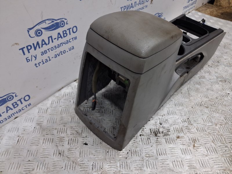 Подлокотник Sorento 2002-2011 BL 2.5 diesel D4CB