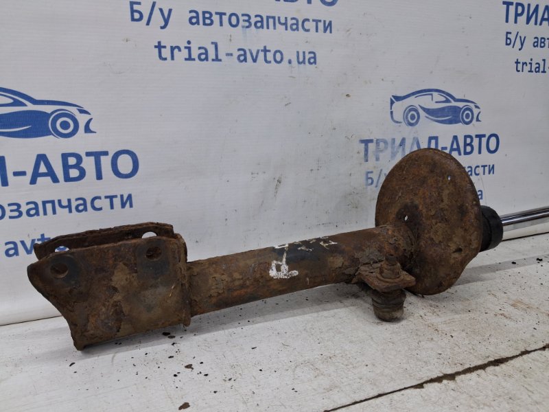 Амортизатор задний правый Dacia Duster HS 1.5 Diesel K9K Амортизатор задний правый Dacia Duster HS 1.5 Diesel K9K