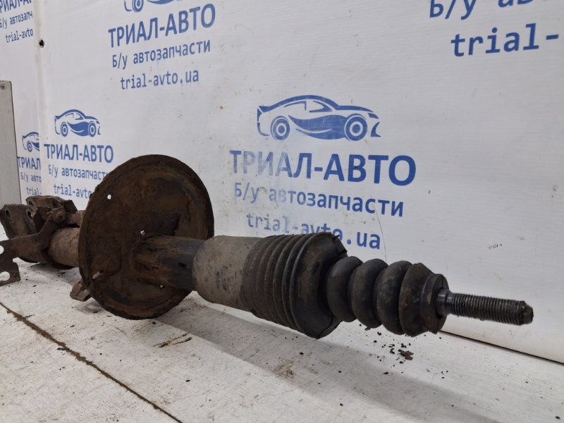 Амортизатор передний правый Duster 2010-2017 HS 1.5 Diesel K9K Амортизатор передний правый Duster 2010-2017 HS 1.5 Diesel K9K