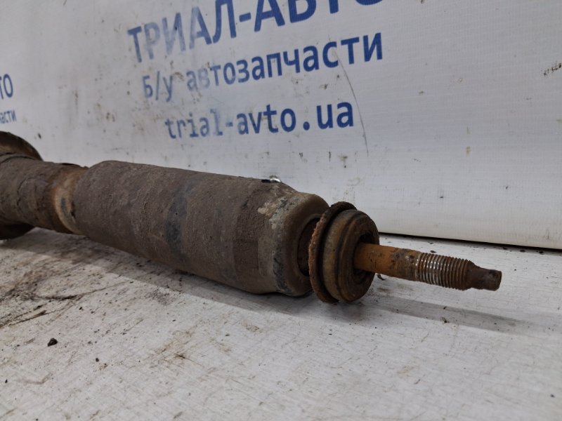 Амортизатор Передний Toyota Prado J120 3.0 Diesel 1KDFTV