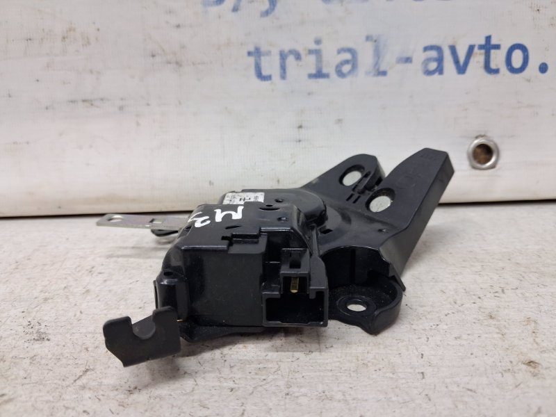 Замок крышки багажника Mazda 3 BM 2.2 diesel