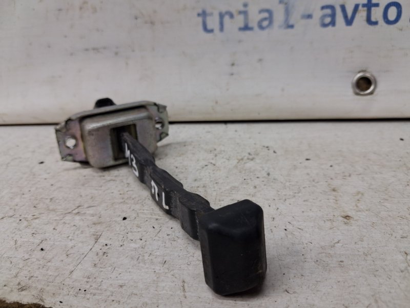 Ограничитель двери передний левый Mazda 3 BM 2.2 diesel