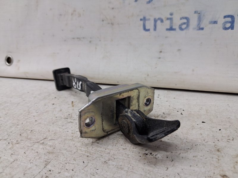 Ограничитель двери передний правый 3 2013-2019 BM 2.2 diesel