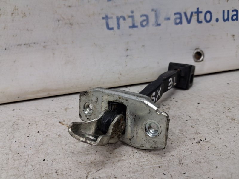 Ограничитель двери задний левый ASX 2010- GA 1.8 Diesel 4N13