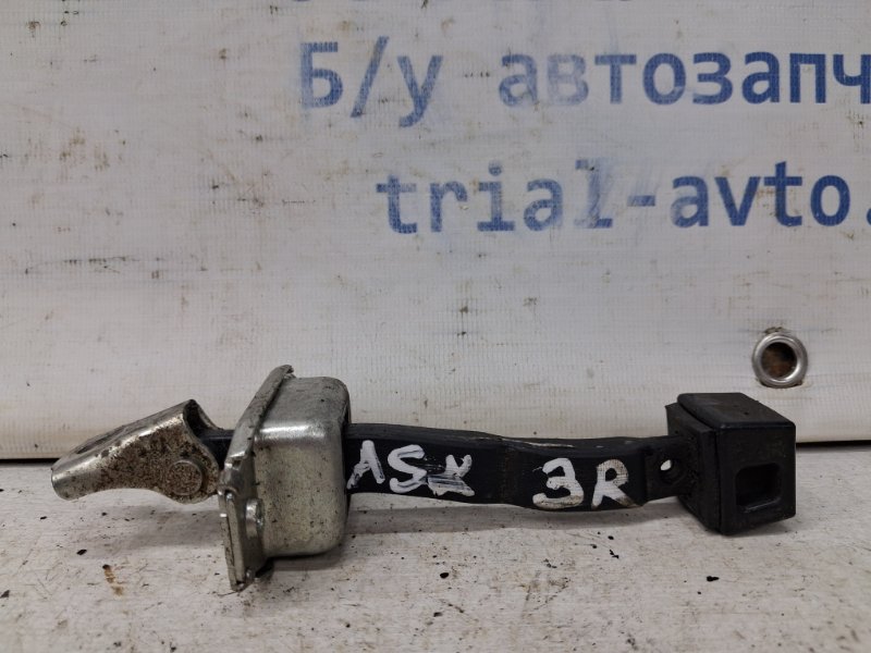 Ограничитель двери задний правый Mitsubishi ASX 2010- GA 1.8 Diesel 4N13 5732A066 Б/У