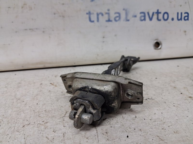 Ограничитель двери передний левый Camry 2006-2011 XV40 2.4 Бензин 2AZFE