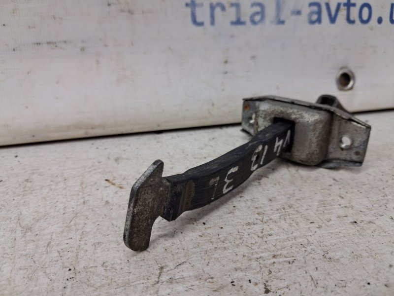 Ограничитель двери задний левый Toyota RAV 4 A40 2.2 diesel 2ADFTV Ограничитель двери задний левый Toyota RAV 4 A40 2.2 diesel 2ADFTV